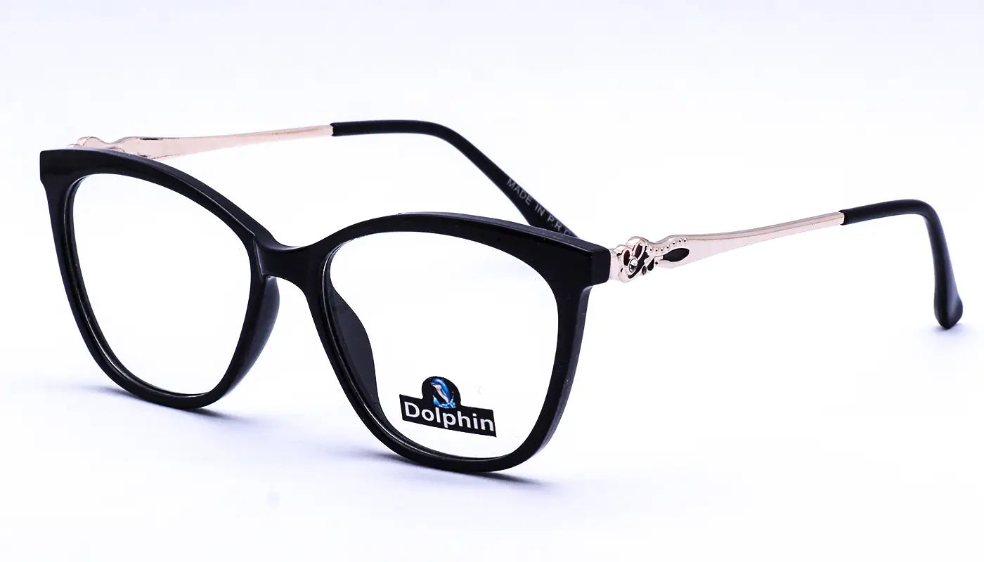 نظارات طبية حريمي معدن وخامة تي ار ــ خامة مميزة بالجراب والمنديل الاصلي