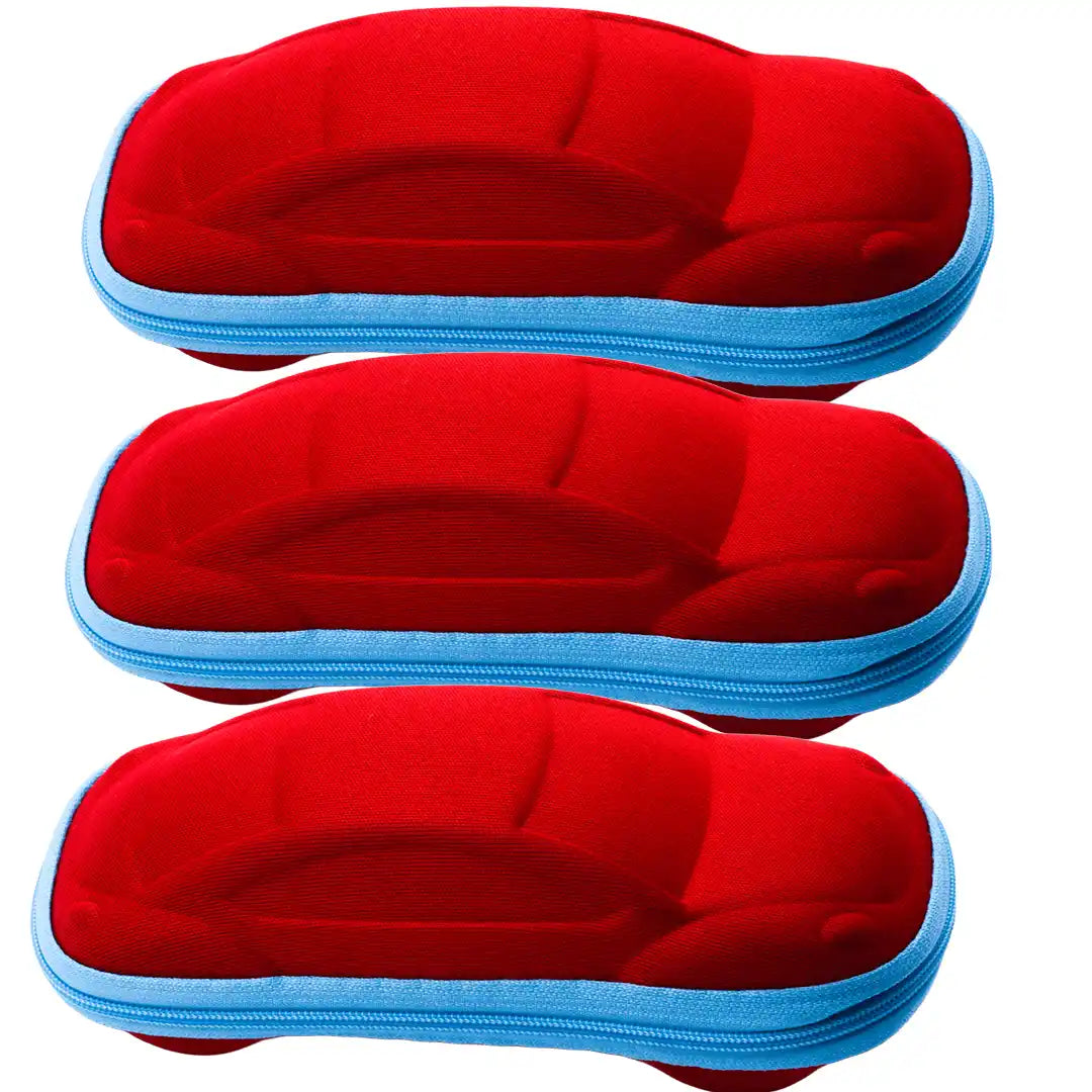 ثلاث جرابات اطفال على شكل عربية